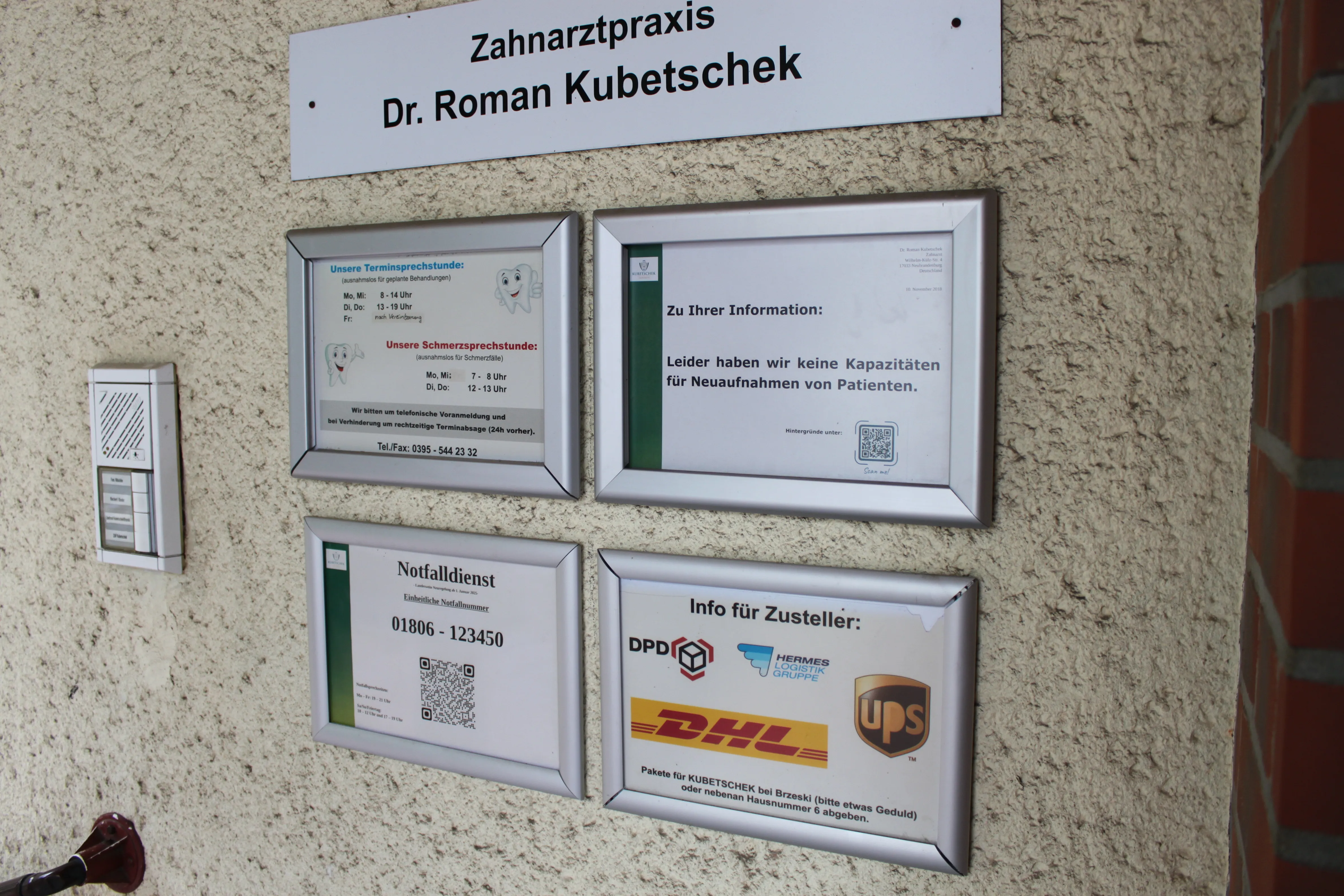 Aushang: Keine Aufnahme neuer Patienten