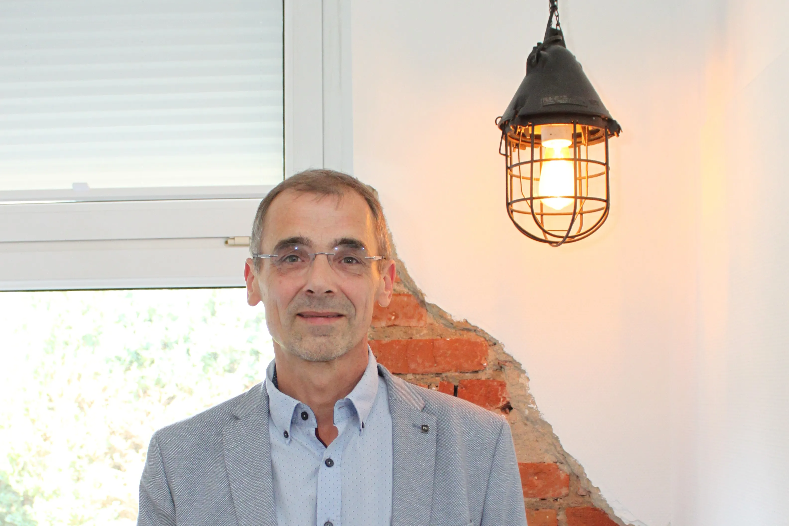 Dr. Roman Kubetschek